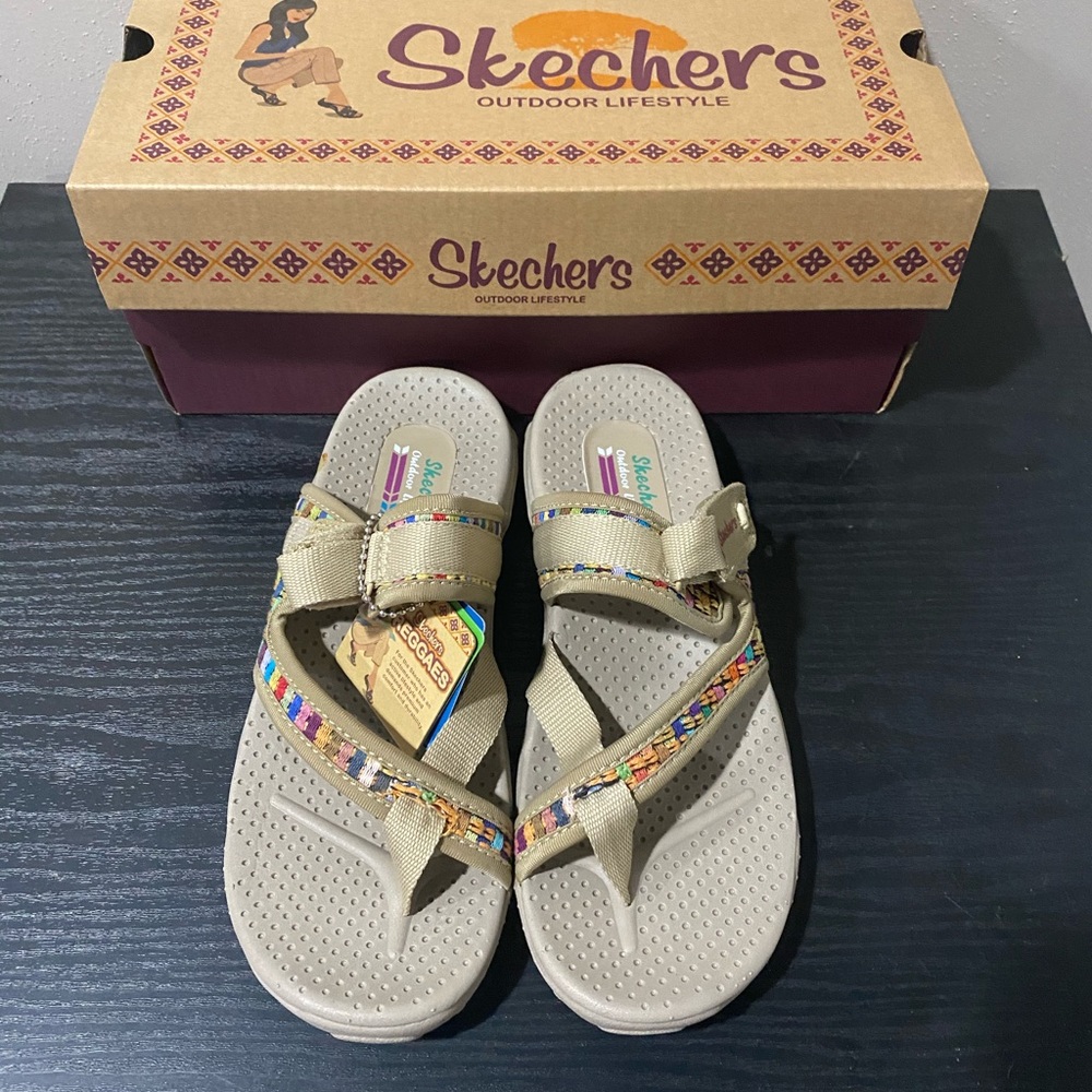 Skechers Reggaes size 6 sandals NWT